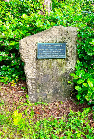 Memorial to Edith Hart and her son, Ed Hart, for donating the land to create Twin Rocks Turnaround Park.